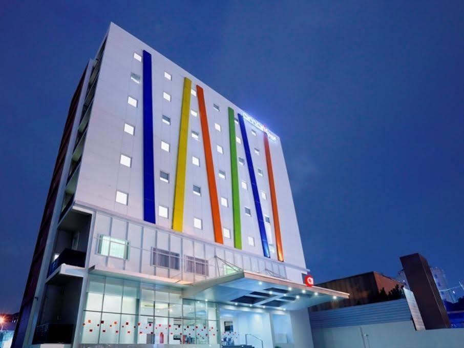 Amaris Hotel Tebet Джакарта Экстерьер фото