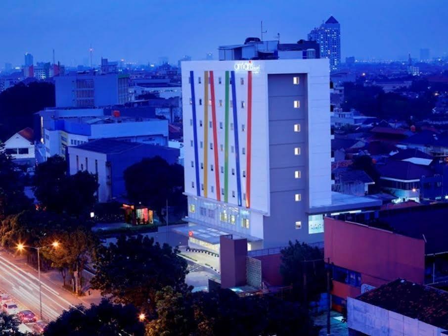 Amaris Hotel Tebet Джакарта Экстерьер фото