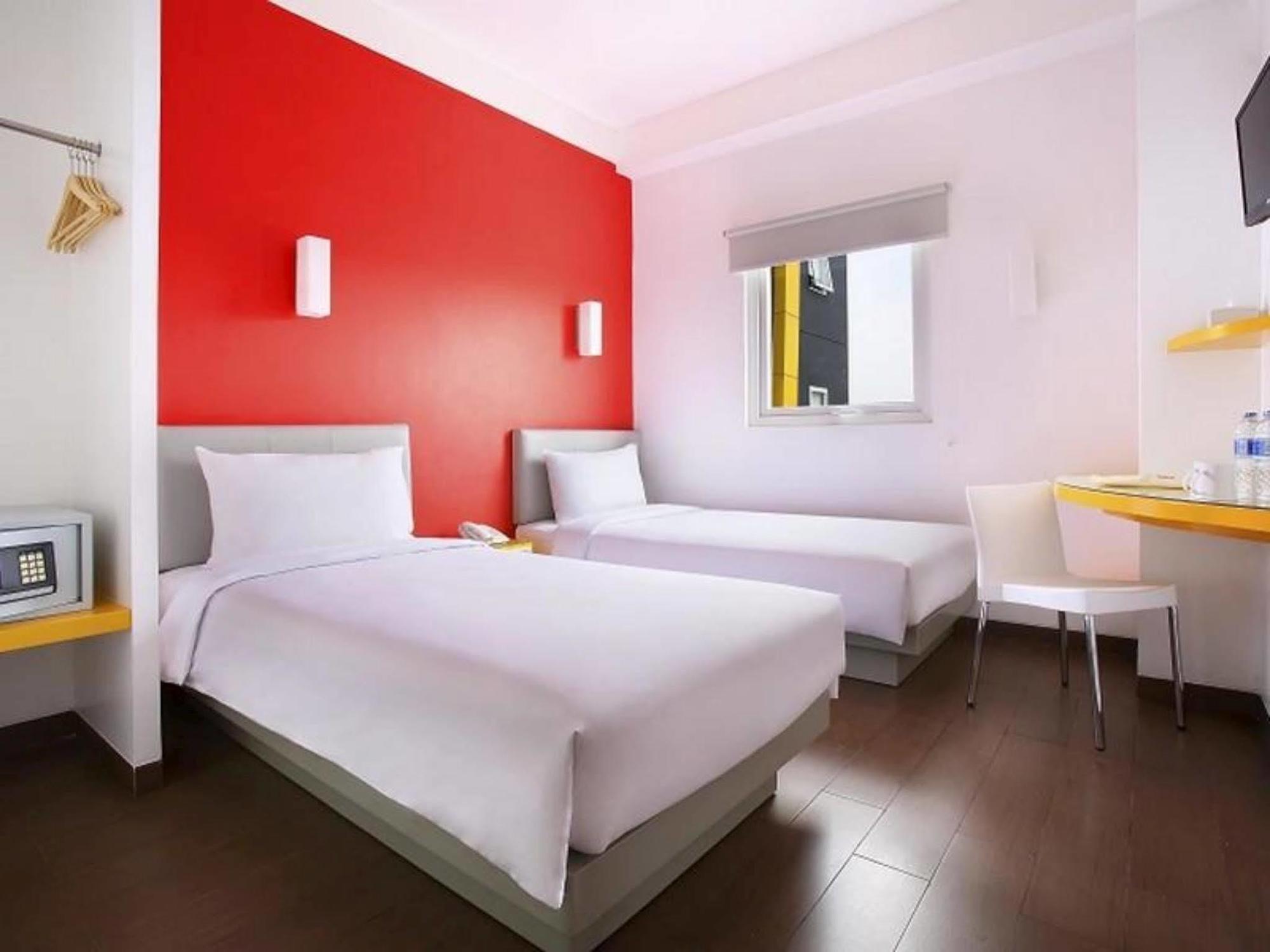 Amaris Hotel Tebet Джакарта Экстерьер фото