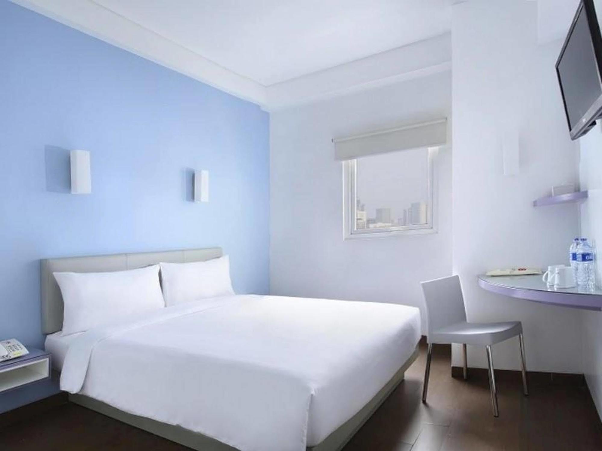 Amaris Hotel Tebet Джакарта Экстерьер фото